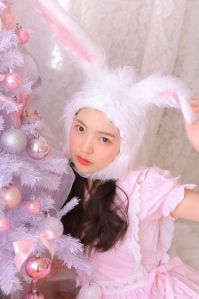 每个世界都被主角睡来睡去可乐饼